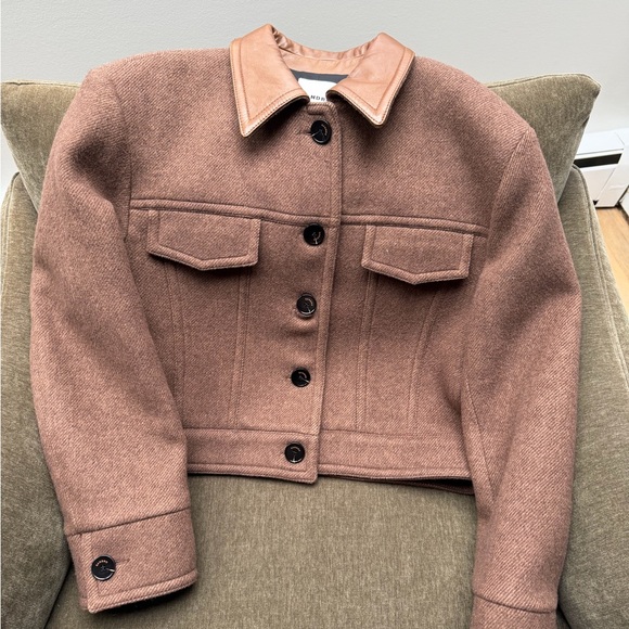 Sandro
King Leather Collar Jacket - Picture 4 of 4